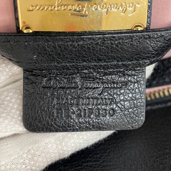 SALVATORE FERRAGAMO Black Shoulder Bag - Picture 10 of 13